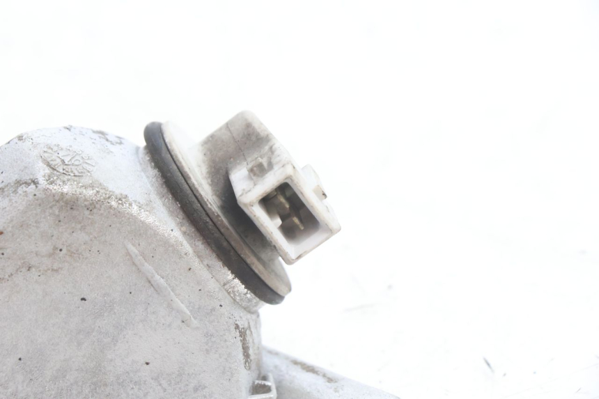 photo de INTERMITENTE TRASERO IZQUIERDO PIAGGIO VESPA S 2T 50 (2007 - 2014) - Primer plano técnico