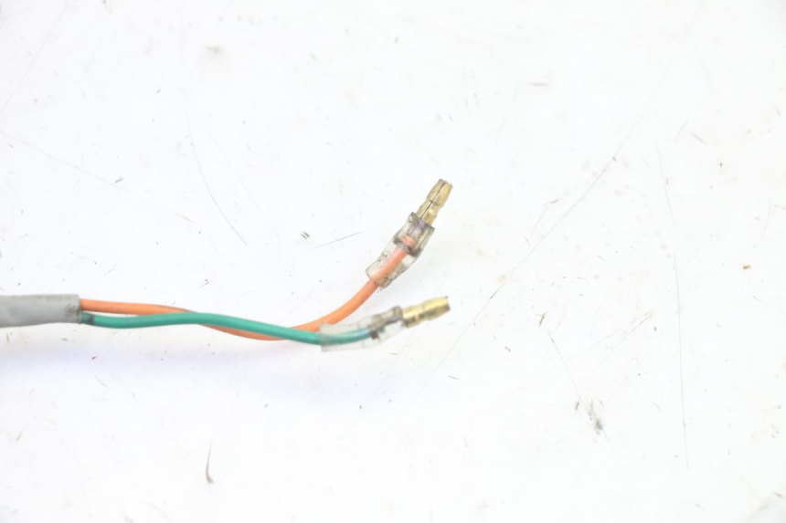 photo de INTERMITENTE TRASERO IZQUIERDO DAELIM VJ ROADWIN FI 125 (2008 - 2017) - Primer plano técnico