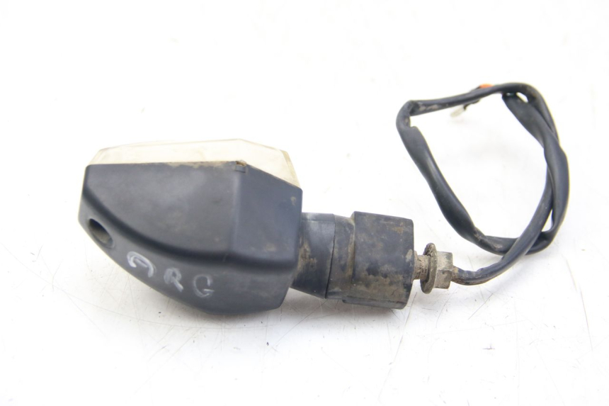 photo de INTERMITENTE TRASERO IZQUIERDO SYM WOLF SB 125 (2011 - 2018) - Zoom estado de uso