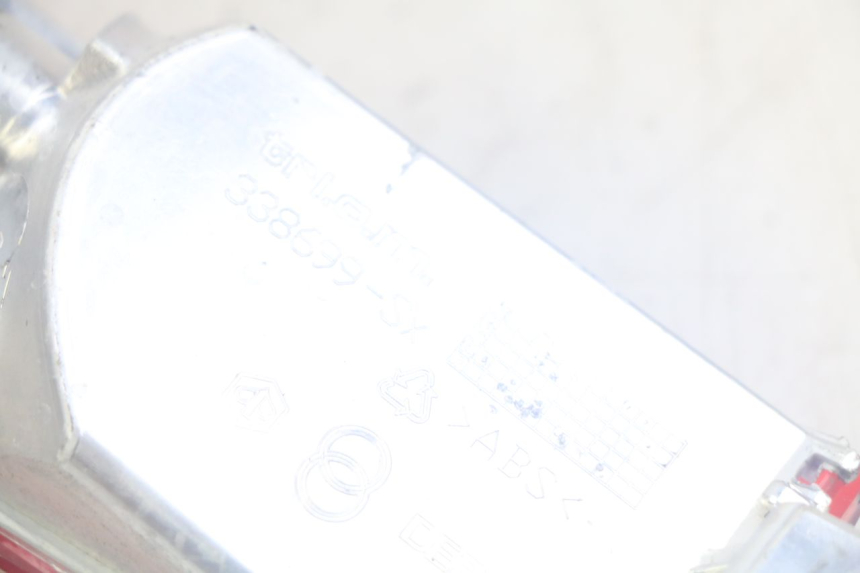 photo de INTERMITENTE TRASERO IZQUIERDO PIAGGIO X8 125 (2004 - 2007) - Detalle de la pieza