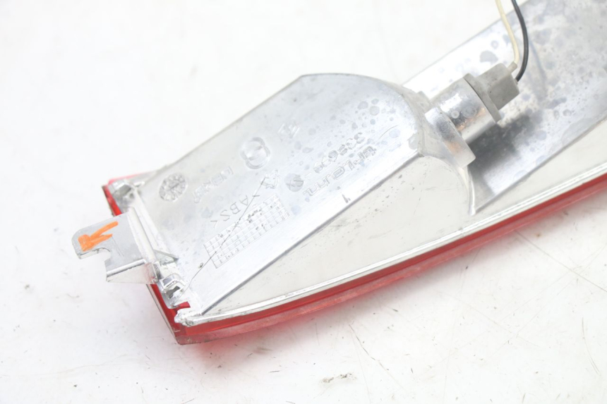 photo de INTERMITENTE TRASERO IZQUIERDO PIAGGIO XEVO - X EVO 125 (2007 - 2017) - Recambio usado revisado