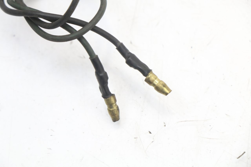 photo de TRASERO IZQUIERDO INTERMITENTE YAMAHA XJ F 900 (1983 - 1994) - Detalles de los puntos de fijación