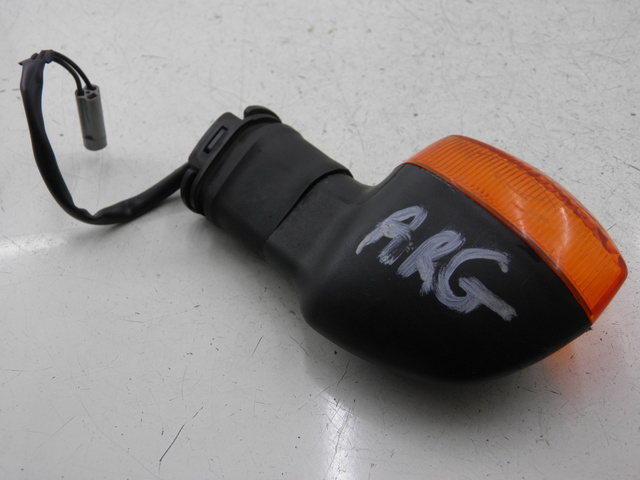 photo de TRASERO IZQUIERDO INTERMITENTE YAMAHA TDM 900 (2004 - 2006) - Detalle de la pieza