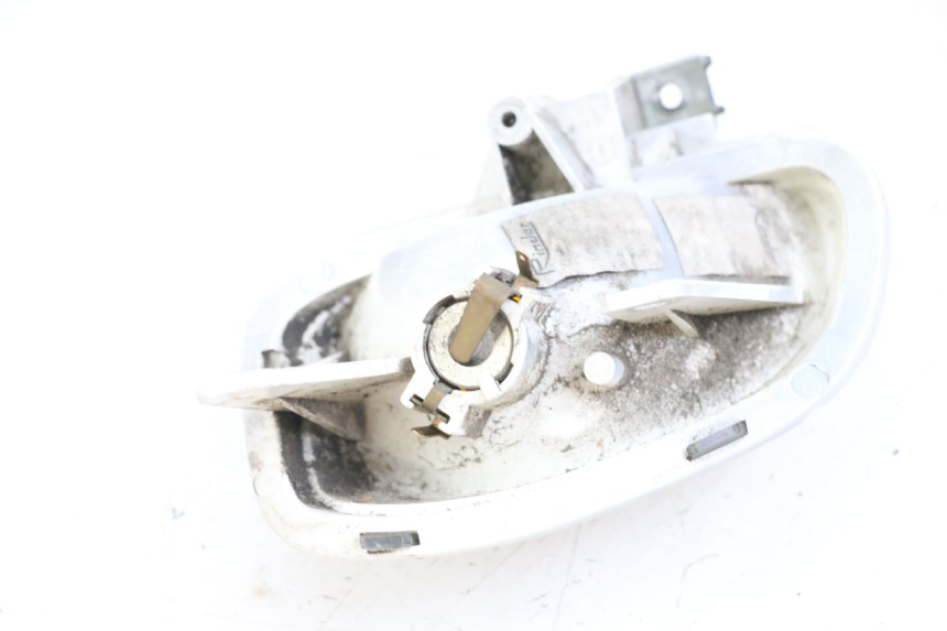 photo de TRASERO IZQUIERDO INTERMITENTE YAMAHA YN NEO'S 50 (1997 - 2004) - Otra perspectiva