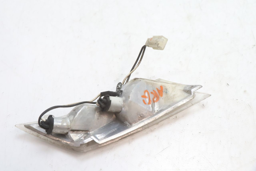 photo de INTERMITENTE TRASERO IZQUIERDO PIAGGIO ZIP 2T 50 (2009 - 2019) - Zoom estado de uso