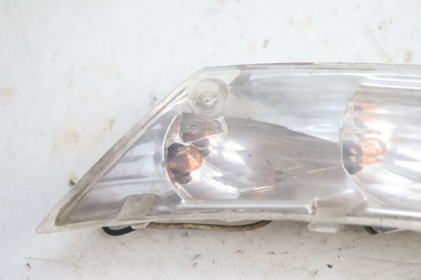 photo de INTERMITENTE TRASERO IZQUIERDO PIAGGIO ZIP 4T 50 (2018 - 2020) - Detalle de la pieza