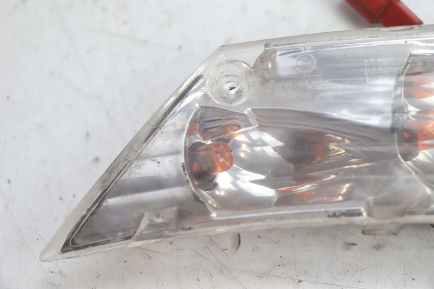 photo de TRASERO IZQUIERDO INTERMITENTE PIAGGIO ZIP IGET 4T 50 (2021 - 2023) - Detalle de la pieza