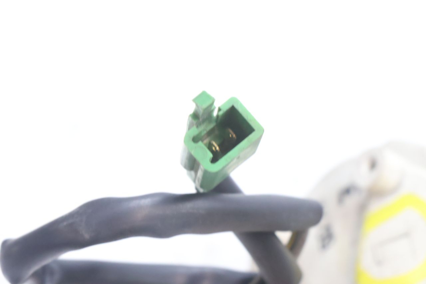 photo de TRASERO IZQUIERDO INTERMITENTE KAWASAKI ZZR 600 (1995 - 2004) - Estado de la superficie y material