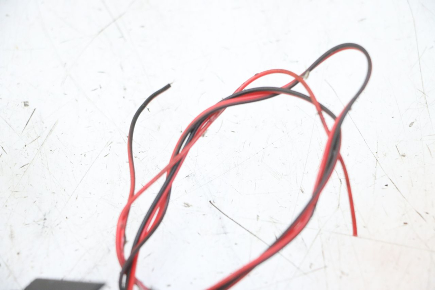 photo de TRASERO INTERMITENTE HITWAY H5 1 - Estado de la superficie y material