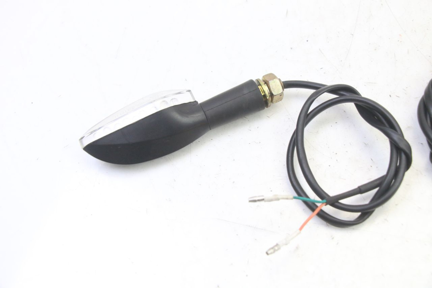 photo de TRASERO INTERMITENTE KIDEN KD125-G 125 (2018 - 2022) - Detalles de los puntos de fijación