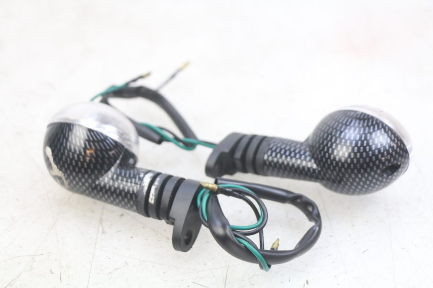 photo de INTERMITENTE TRASERO PEUGEOT LUDIX 50 (2008 - 2017) - Estado de la superficie y material