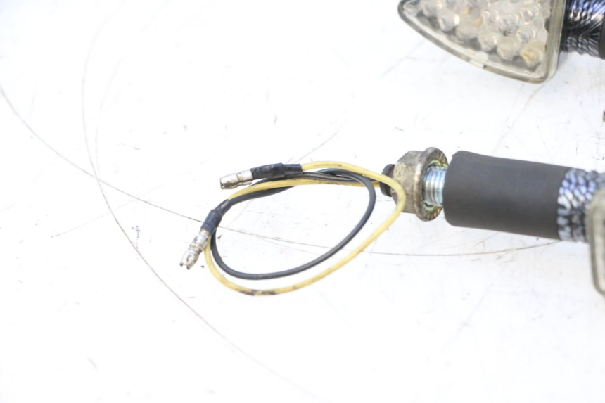 photo de INTERMITENTE TRASERO PEUGEOT LUDIX SNAKE 2T 50 (2004 - 2014) - Vista general del producto