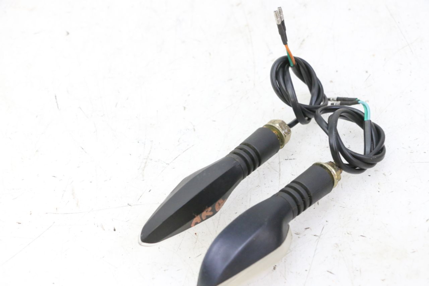 photo de TRASERO INTERMITENTE MAG POWER R-STREET 50 (2016 - 2025) - Zoom estado de uso