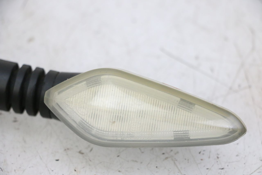 photo de TRASERO INTERMITENTE MAG POWER R-STREET 50 (2016 - 2025) - Detalles de los puntos de fijación