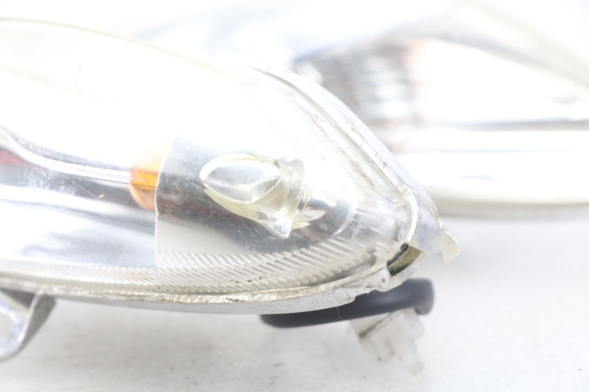 photo de TRASERO INTERMITENTE DAELIM S4 50 (2010 - 2015) - Detalles de los puntos de fijación