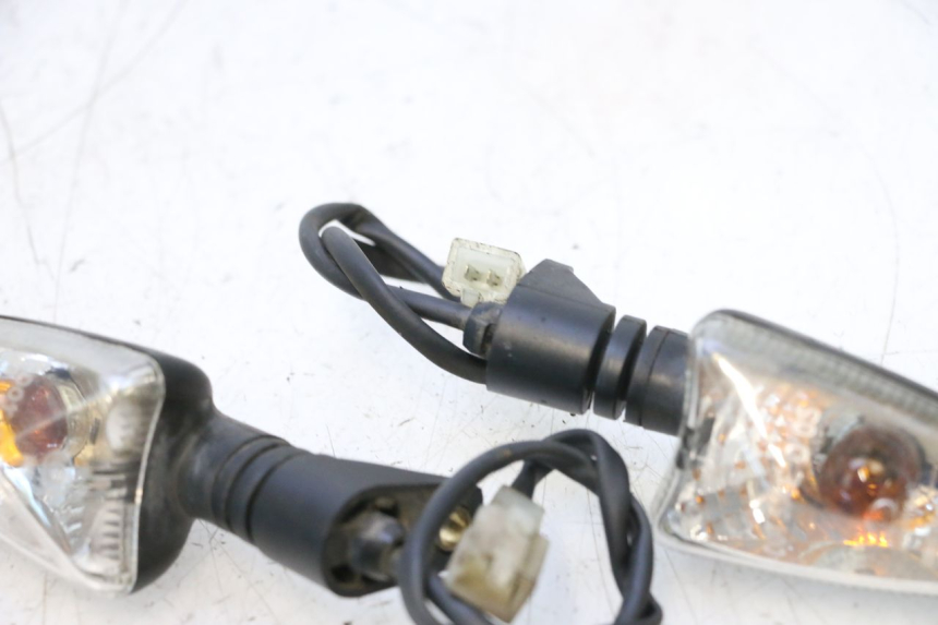 photo de TRASERO INTERMITENTE APRILIA SR MOTARD 50 (2012 - 2018) - Primer plano técnico