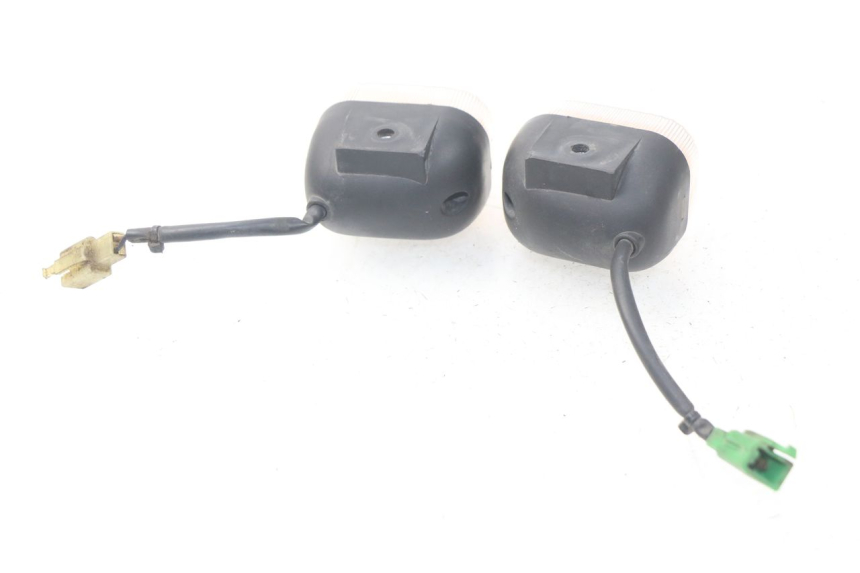 photo de TRASERO INTERMITENTE MBK STUNT NAKED 50 (2004 - 2018) - Zoom estado de uso