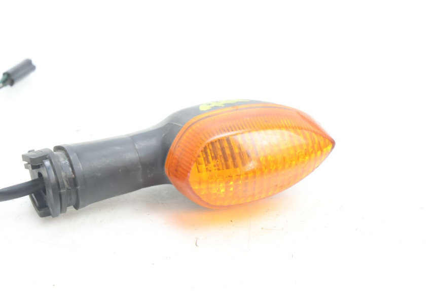 photo de TRASERO INTERMITENTE YAMAHA TDM ABS 900 (2002 - 2014) - Detalles de los puntos de fijación