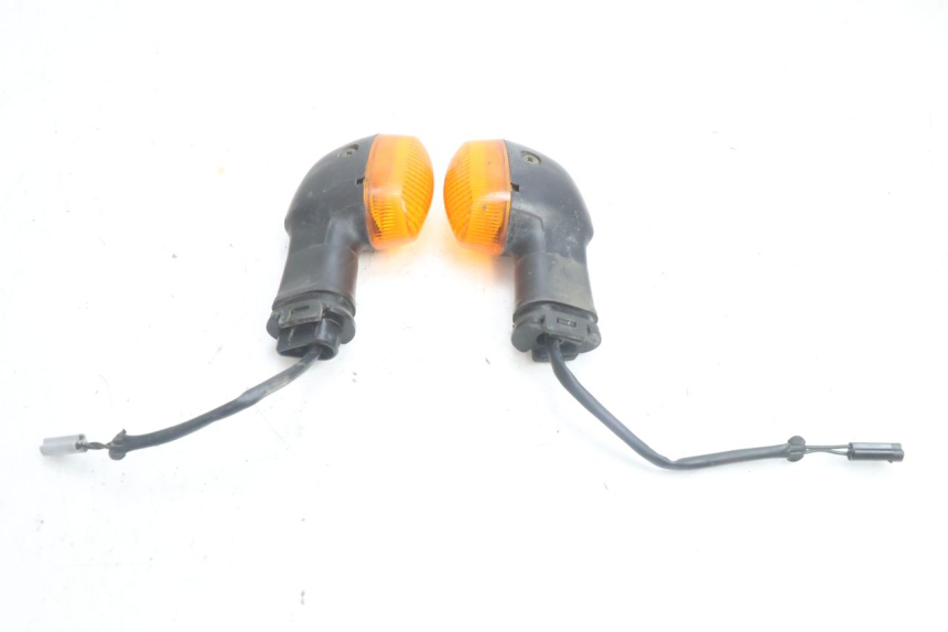 photo de TRASERO INTERMITENTE YAMAHA TDM ABS 900 (2002 - 2014) - Marcados y referencias originales