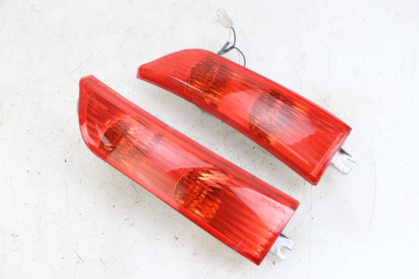 photo de TRASERO INTERMITENTE PIAGGIO XEVO - X EVO 125 (2007 - 2017) - Vista principal