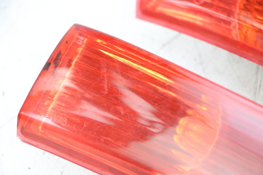 photo de TRASERO INTERMITENTE PIAGGIO XEVO - X EVO 125 (2007 - 2017) - Recambio usado revisado