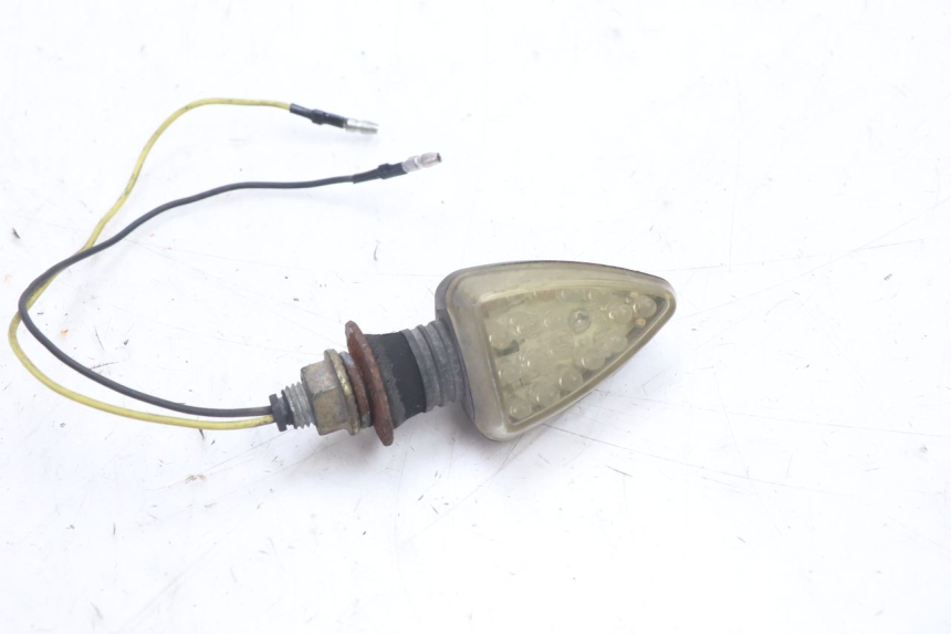 photo de TRASERO INTERMITENTE YAMAHA XJR 1300 (1998 - 2002) - Otra perspectiva