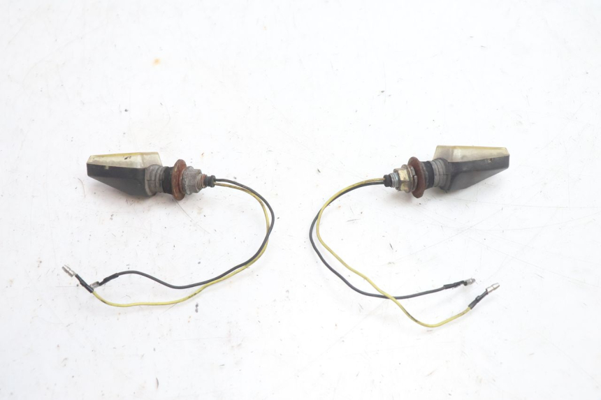 photo de TRASERO INTERMITENTE YAMAHA XJR 1300 (1998 - 2002) - Vista general del producto