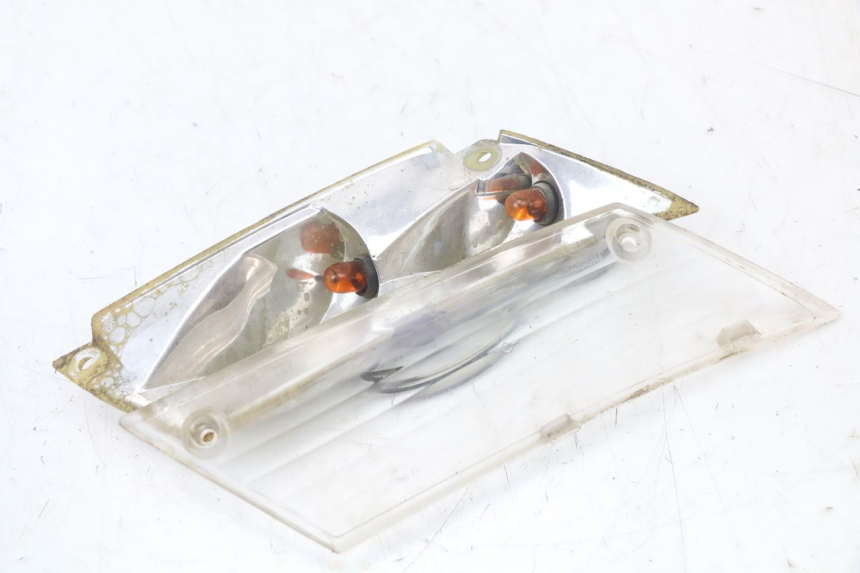 photo de INTERMITENTE TRASERO PIAGGIO ZIP 2T 50 (2009 - 2019) - Detalles de los puntos de fijación