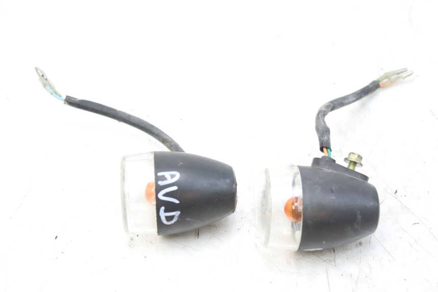 photo de INTERMITENTE DELANTERO KYMCO AGILITY 4T 50 (2005 - 2018) - Zoom estado de uso