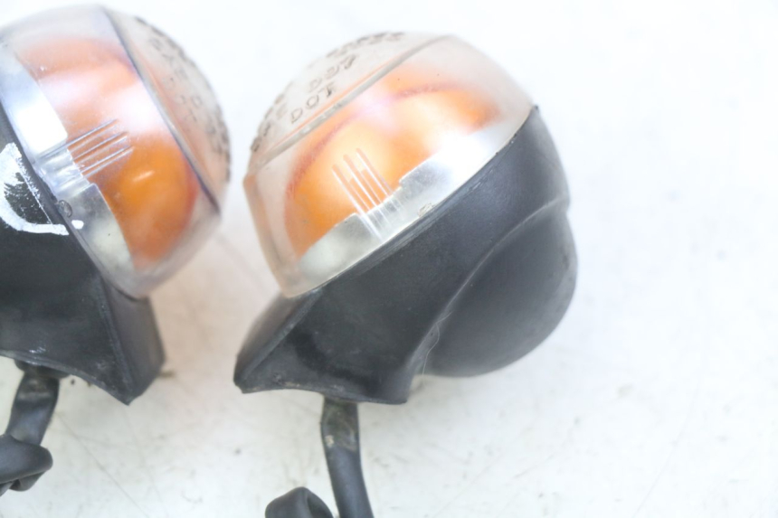 photo de INTERMITENTE DELANTERO YAMAHA BW'S EASY 50 (2013 - 2016) - Primer plano técnico