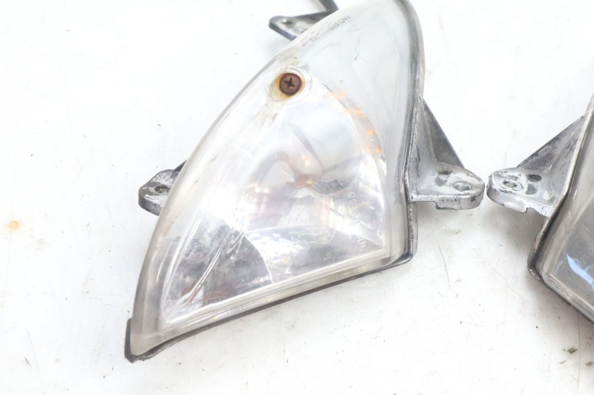 photo de INTERMITENTE DELANTERO PEUGEOT CITYSTAR 125 (2011 - 2017) - Zoom estado de uso