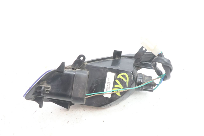 photo de DELANTERO DERECHO INTERMITENTE KYMCO AGILITY CITY 16P 125 (2015 - 2024) - Primer plano técnico