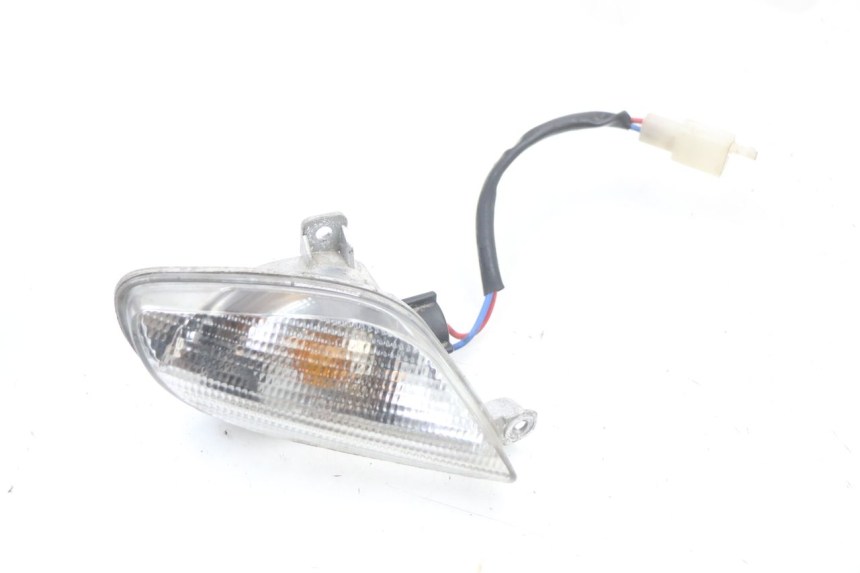 photo de DELANTERO DERECHO INTERMITENTE APRILIA SR MOTARD 50 (2012 - 2018) - Zoom estado de uso