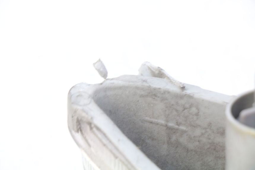 photo de INTERMITENTE DELANTERO DERECHO SUZUKI BURGMAN 125 (2007 - 2014) - Primer plano técnico