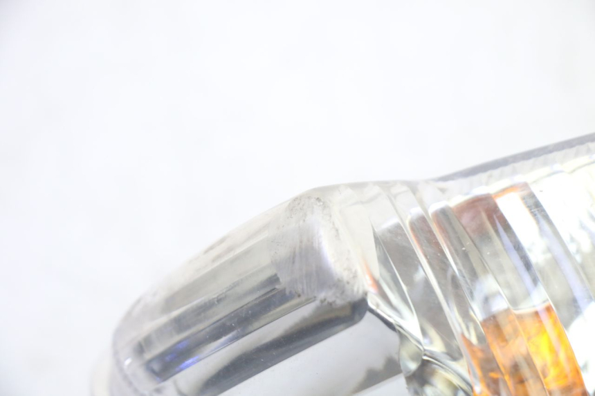 photo de INTERMITENTE DELANTERO DERECHO SUZUKI BURGMAN 125 (2007 - 2014) - Detalle de la pieza