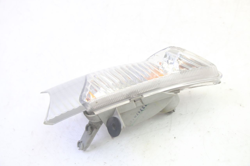 photo de INTERMITENTE DELANTERO DERECHO SUZUKI BURGMAN 125 (2007 - 2014) - Otra perspectiva