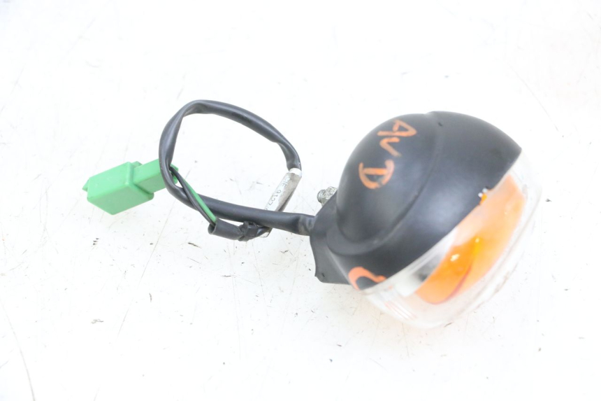 photo de INTERMITENTE DELANTERO DERECHO YAMAHA BW'S EASY 50 (2013 - 2016) - Zoom estado de uso