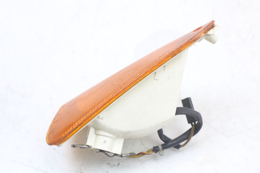 photo de DELANTERO DERECHO INTERMITENTE BMW C1 125 (2000 - 2003) - Primer plano técnico