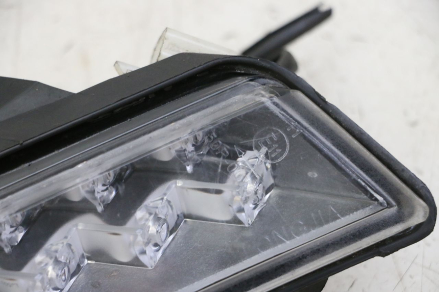 photo de DELANTERO DERECHO INTERMITENTE ORCAL CAVARO 4T 50 (2019 - 2023) - Detalle de la pieza