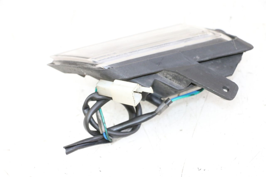 photo de DELANTERO DERECHO INTERMITENTE ORCAL CAVARO 4T 50 (2019 - 2023) - Estado de la superficie y material