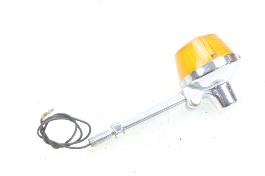 photo de INTERMITENTE DELANTERO DERECHO HONDA CM 125 (1983 - 2003) - Estado de la superficie y material