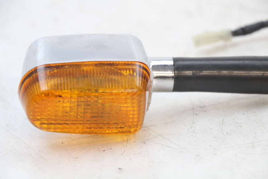 photo de DELANTERO DERECHO INTERMITENTE ROYAL ENFIELD CONTINENTAL GT 650 (2019 - 2024) - Zoom estado de uso