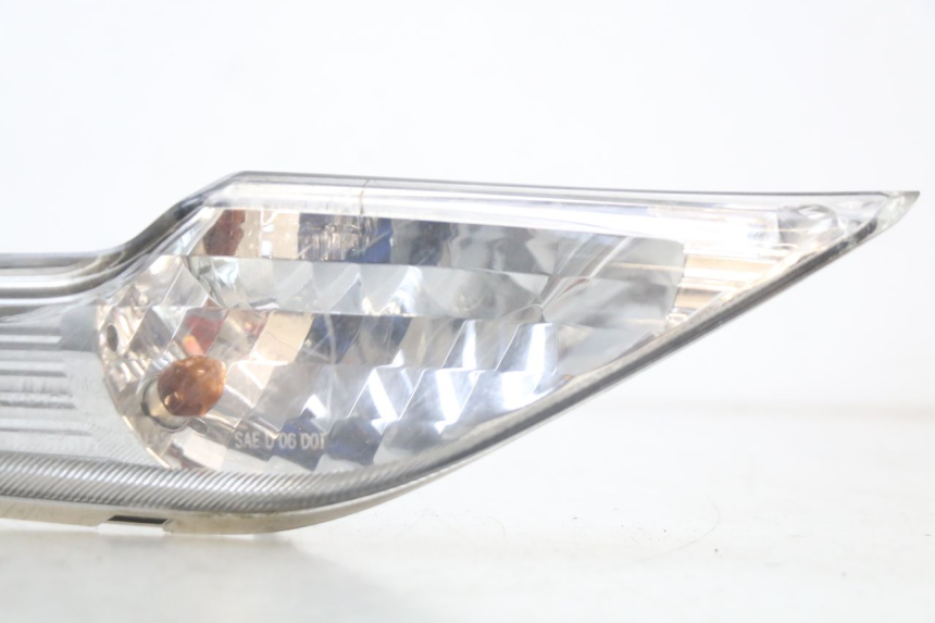 photo de INTERMITENTE DELANTERO DERECHO KYMCO DINK 4T 50 (2007 - 2018) - Zoom estado de uso