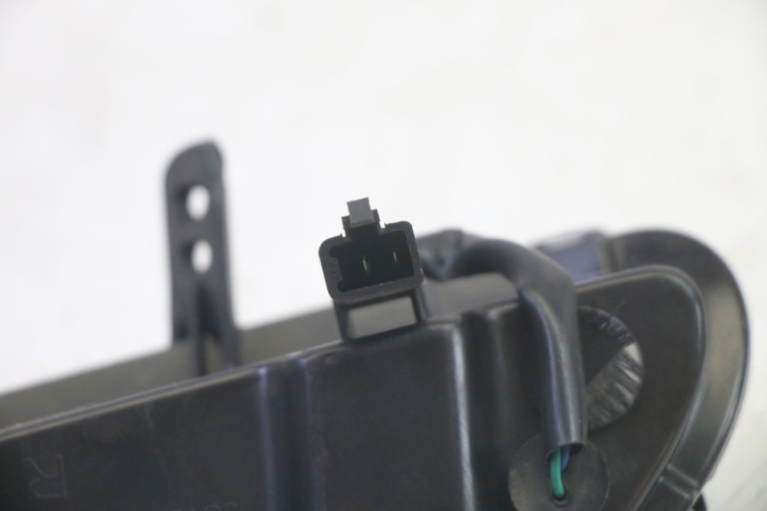 photo de INTERMITENTE DELANTERO DERECHO PEUGEOT DJANGO 4T 50 (2014 - 2019) - Vista general del producto