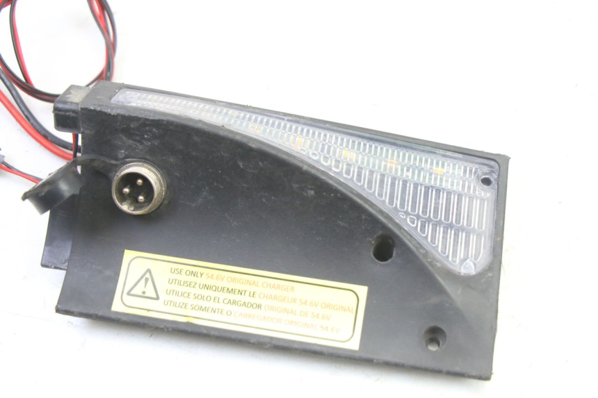 photo de DELANTERO DERECHO INTERMITENTE URBANGLIDE E-CROSS PRO 1 - Detalle de la pieza