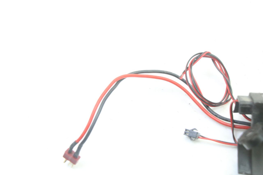 photo de DELANTERO DERECHO INTERMITENTE URBANGLIDE E-CROSS PRO 1 - Primer plano técnico