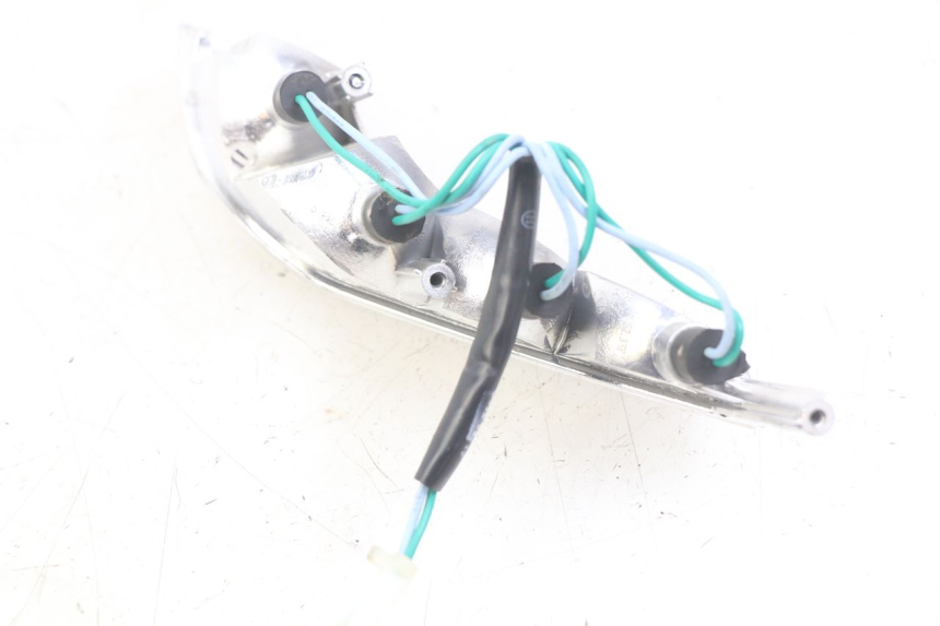 photo de INTERMITENTE DELANTERO DERECHO PEUGEOT E-VIVACITY 1 (2012 - 2018) - Zoom estado de uso