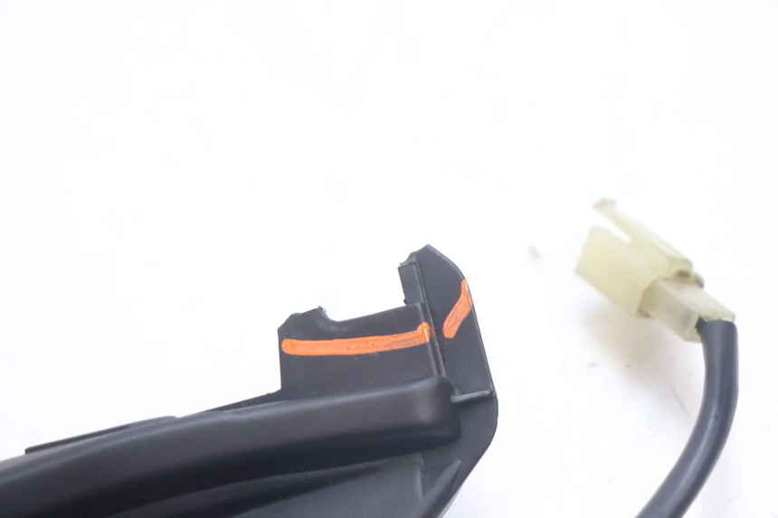 photo de DELANTERO DERECHO INTERMITENTE KAWASAKI ER-6 ER6 N 650 (2005 - 2009) - Primer plano técnico