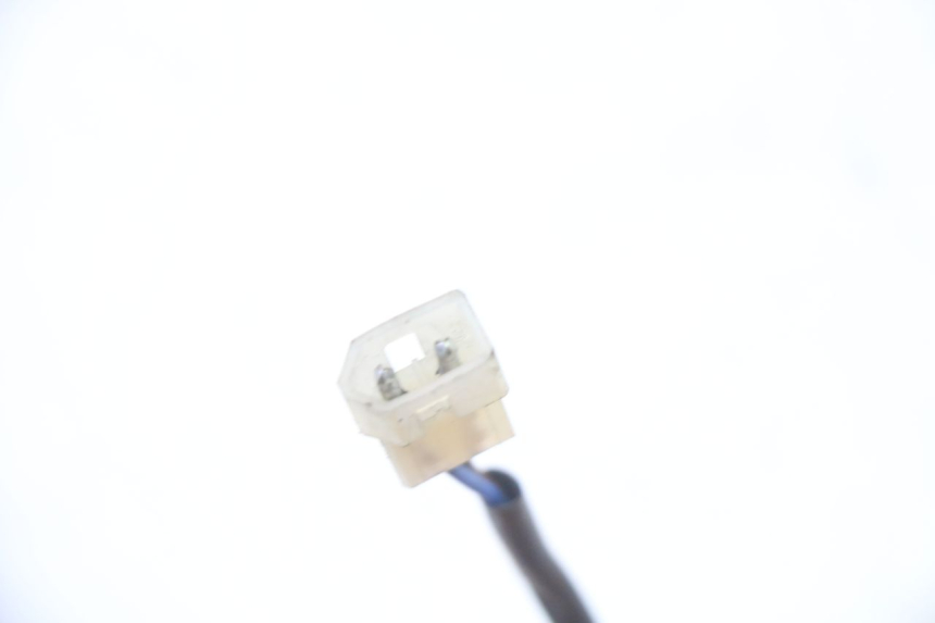 photo de DELANTERO DERECHO INTERMITENTE APRILIA ETX 125 (1998 - 2002) - Primer plano técnico