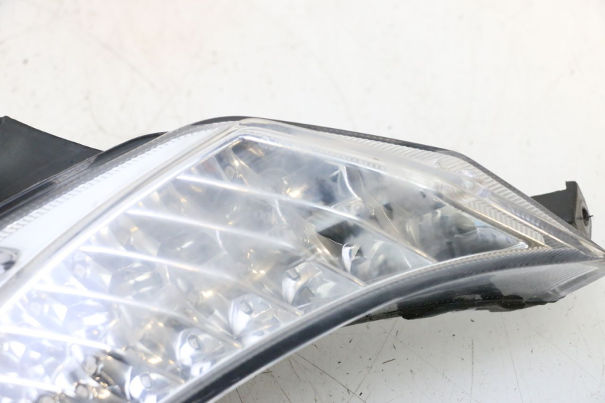 photo de INTERMITENTE DELANTERO DERECHO KEEWAY F-ACT FACT EVO 50 (2020 - 2026) - Primer plano técnico